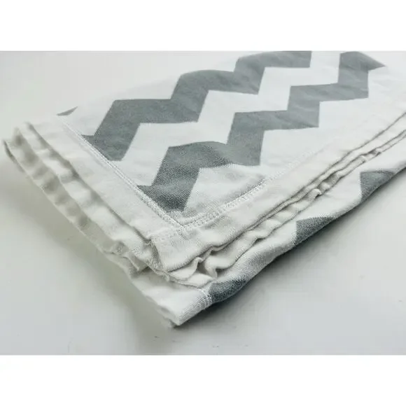 Pottery Barn Kids Gray White Chevron Zig Zag Baby Blanket Cotton Knit Grey 30x40 - Picture 12 of 12